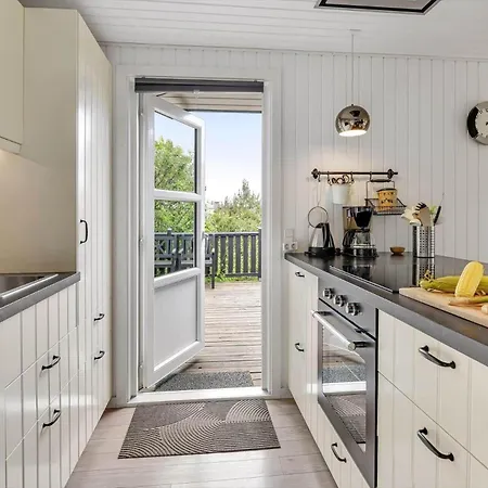 Hs009-henne-hjelmevej-146 Semesterbostad Henne Strand