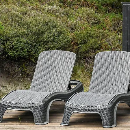 Hs009-henne-hjelmevej-146 * Henne Strand