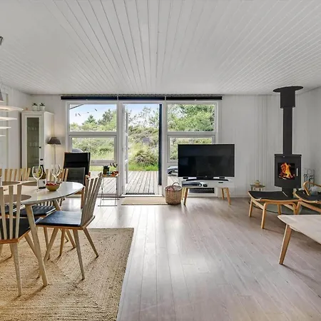 Hs009-henne-hjelmevej-146 Holiday home